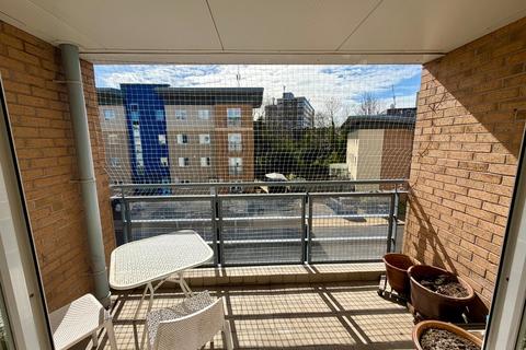 2 bedroom apartment for sale, Knightsbridge Court, Newcastle upon Tyne NE3