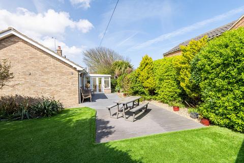 2 bedroom detached bungalow for sale, Priory Close, Bacton