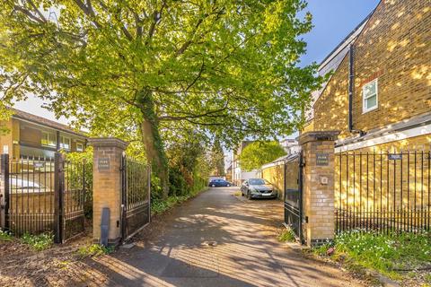 undefined, Park Close, Kingston Upon Thames KT2