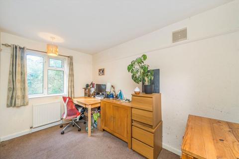 undefined, Park Close, Kingston Upon Thames KT2