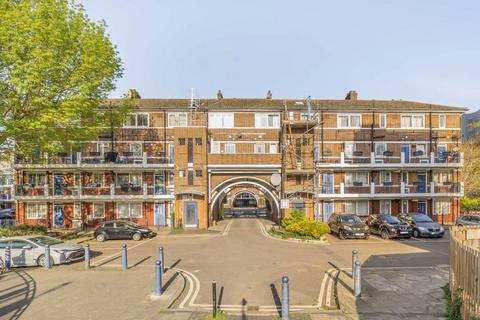 Arnold Estate, London SE1