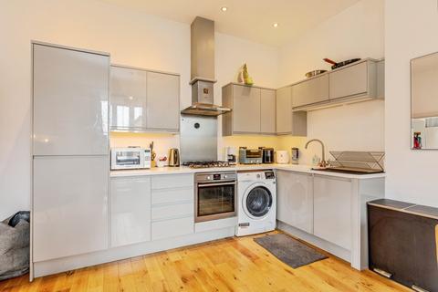 2 bedroom flat for sale, Oakfield Road, BRISTOL, BS8
