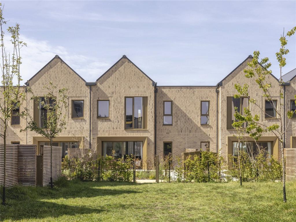 House in Cambridge, Eddington, Cambridgeshire - View 4