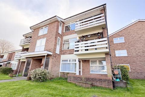 2 bedroom flat for sale, Yardley Wood Road, Birmingham B13