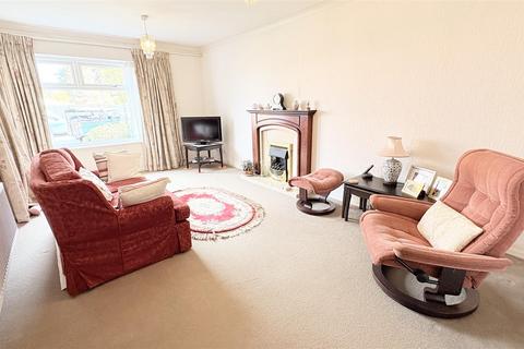 2 bedroom flat for sale, Yardley Wood Road, Birmingham B13