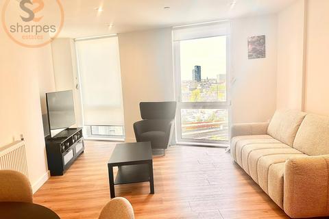 1 bedroom in a house share to rent, Cherry Orchard Road, Croydon, Greater London
