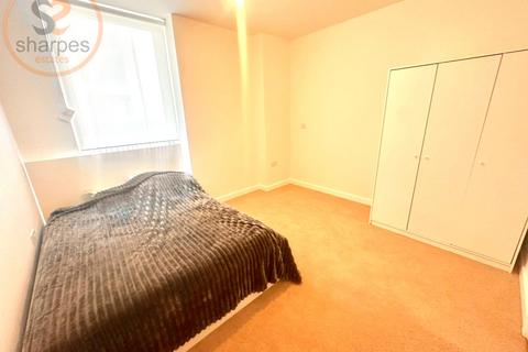 1 bedroom in a house share to rent, Cherry Orchard Road, Croydon, Greater London