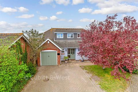 3 bedroom detached house for sale, Victoria Road, Hayling Island PO11