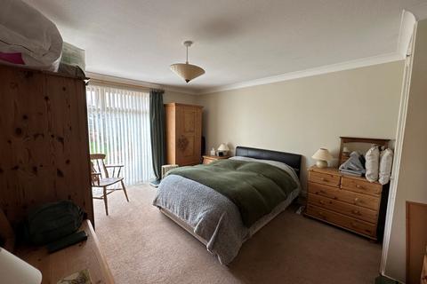 2 bedroom semi-detached bungalow for sale, 21 Glynleigh Drive, Polegate, East Sussex