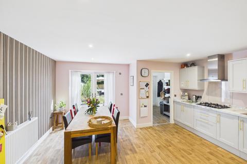 undefined, Woodside, Hull, East Riding of Yorkshire, HU8 9FL