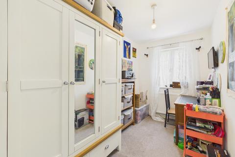 4 bedroom semi-detached house for sale, Woodside, Hull, East Riding of Yorkshire, HU8 9FL