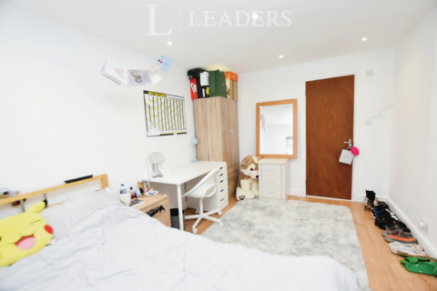 1 bedroom in a house share to rent, Lower Clabdens, Ware, SG12