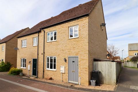 3 bedroom semi-detached house to rent, Brooke Grove, Ely CB6