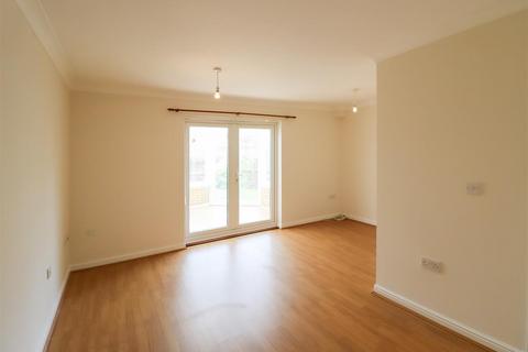 3 bedroom semi-detached house to rent, Brooke Grove, Ely CB6