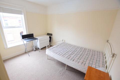 2 bedroom terraced house to rent, Arthur Street, LINCOLN