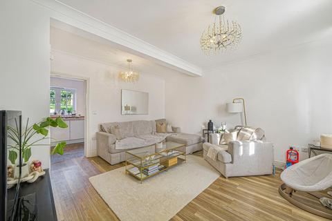 3 bedroom end of terrace house for sale, Ross Way, London, SE9
