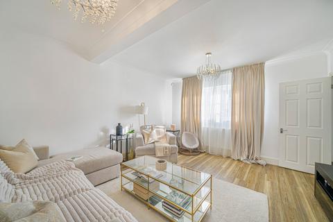 3 bedroom end of terrace house for sale, Ross Way, London, SE9