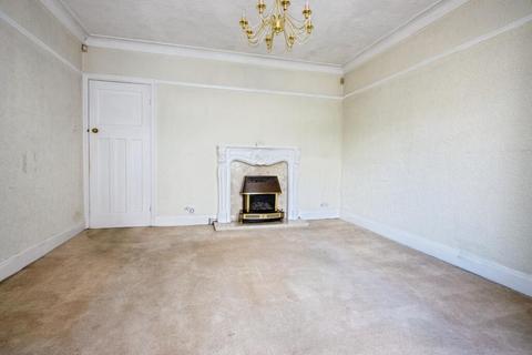3 bedroom semi-detached house for sale, Denby Dale Road, Wakefield, WF2