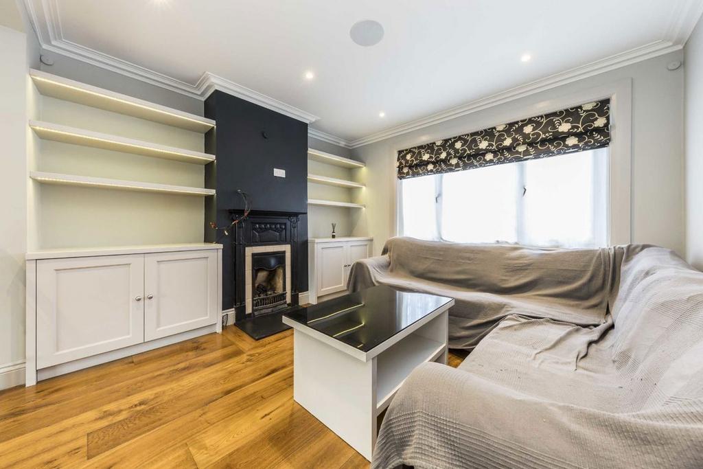House in London - View 2