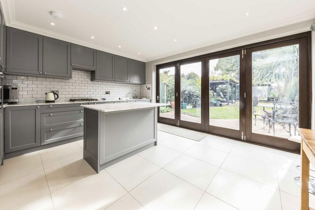 House in London - View 3