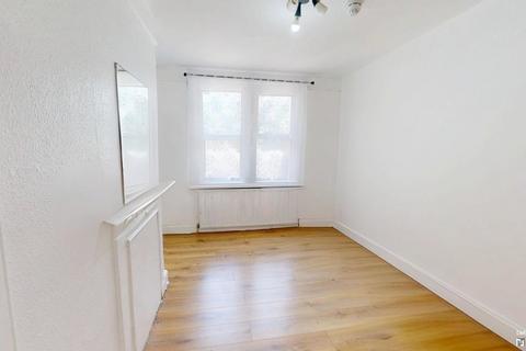 1 bedroom apartment to rent, London Road, London SW16