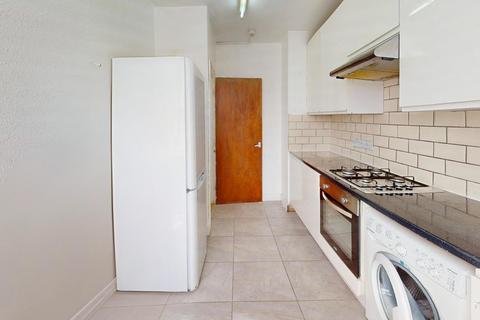1 bedroom apartment to rent, London Road, London SW16