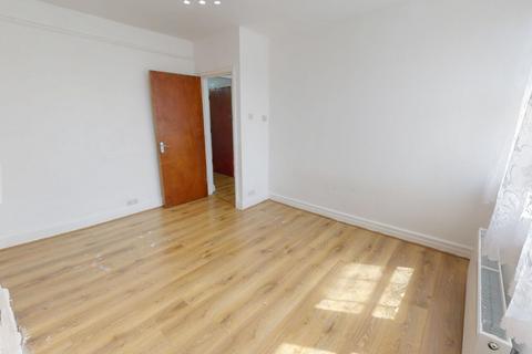 1 bedroom apartment to rent, London Road, London SW16