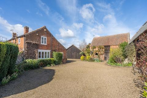 4 bedroom farm house for sale, Sutton, Norwich