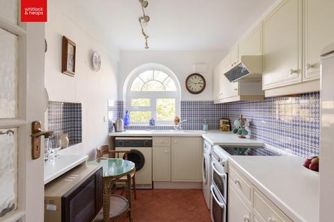 3 bedroom apartment for sale, Furze Hill, Hove