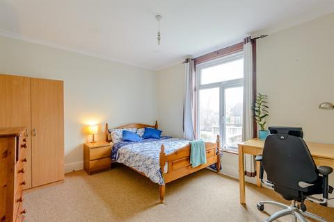 1 bedroom semi-detached house to rent, 11 Malmesbury Place, Southampton SO15