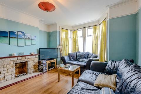 1 bedroom semi-detached house to rent, 11 Malmesbury Place, Southampton SO15