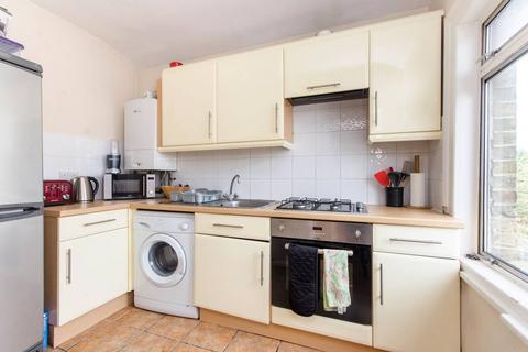 2 bedroom flat to rent, Homefield Road, Wimbledon Village, London, SW19