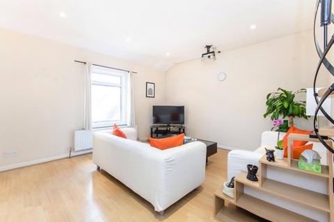 2 bedroom flat to rent, Homefield Road, Wimbledon Village, London, SW19