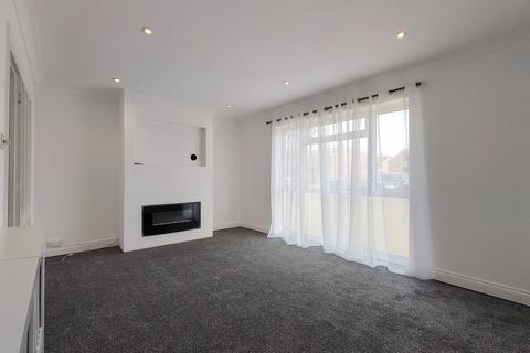 3 bedroom semi-detached house for sale, Bergamot Crescent, Shoreham-by-Sea