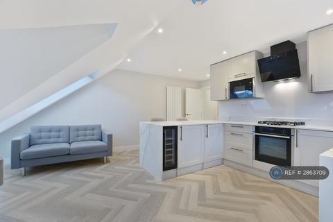 2 bedroom terraced house to rent, Mitcham Road, London, SW17