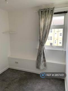 2 bedroom flat to rent, Arklay Place, Dundee, DD3
