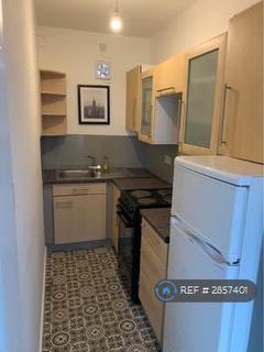 2 bedroom flat to rent, Arklay Place, Dundee, DD3