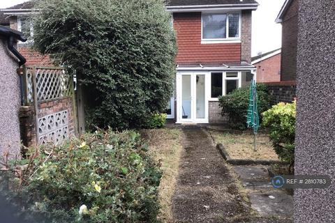 3 bedroom end of terrace house to rent, Sandy Hill Road, Farnham, GU9