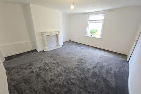 2 bedroom terraced house to rent, Maple Street, Ashington