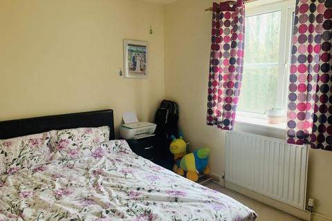 2 bedroom semi-detached house to rent, Brookdale Park, Crewe