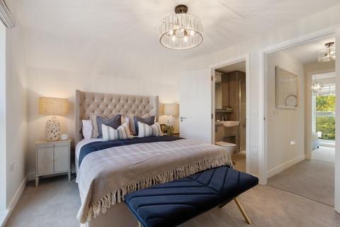 3 bedroom semi-detached house for sale, at Kingsley Park, Billericay CM12