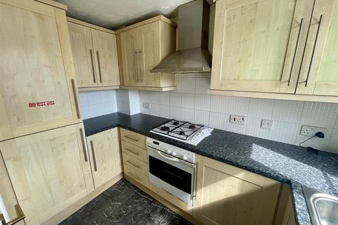 2 bedroom end of terrace house for sale, Lancelot Close, Newton Aycliffe