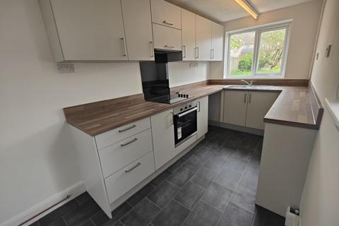 3 bedroom semi-detached house to rent, Tile Hill Lane, Tile Hill, Coventry, CV4