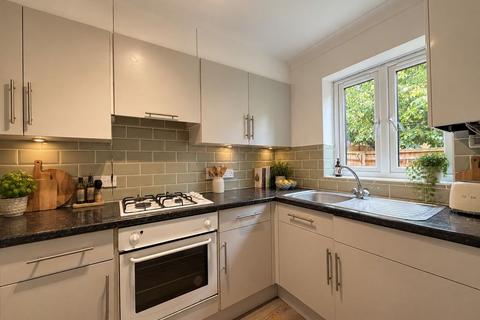 2 bedroom ground floor flat for sale, The Dale, Oxford