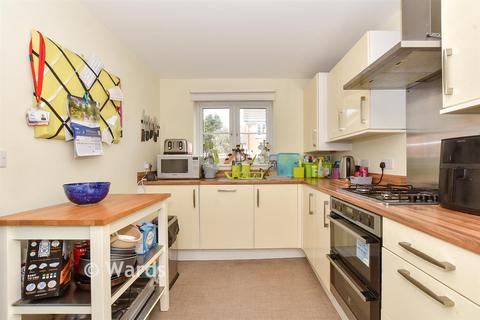 4 bedroom semi-detached house for sale, Scholars Close, Deal CT14