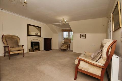 2 bedroom apartment for sale, Linters Court, Redhill RH1