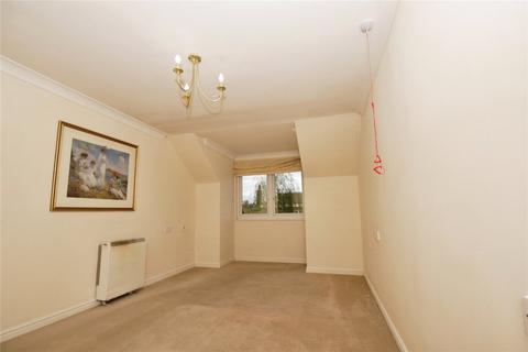 2 bedroom apartment for sale, Linters Court, Redhill RH1