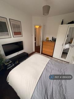 2 bedroom flat to rent, Elmbourne Road, London, SW17