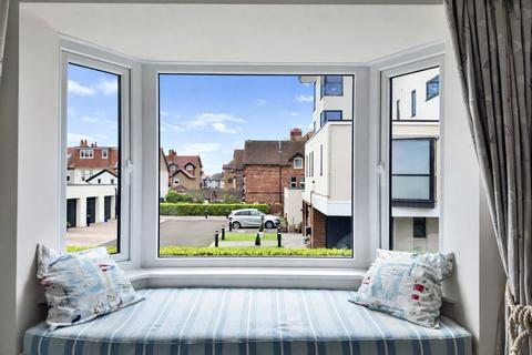 2 bedroom apartment for sale, Hoscote Park, West Kirby, Wirral, Merseyside, CH48