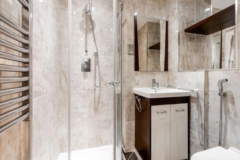 Studio to rent, Jefferson House,  Basil Street, London